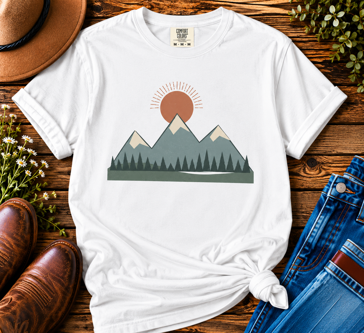 Vintage Mountain Sunset T-Shirt | Minimalist Nature Graphic Tee | Comfort Colors 1717